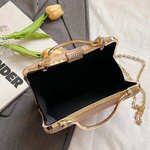 NWT - glitter hardshell box evening bag - elegant